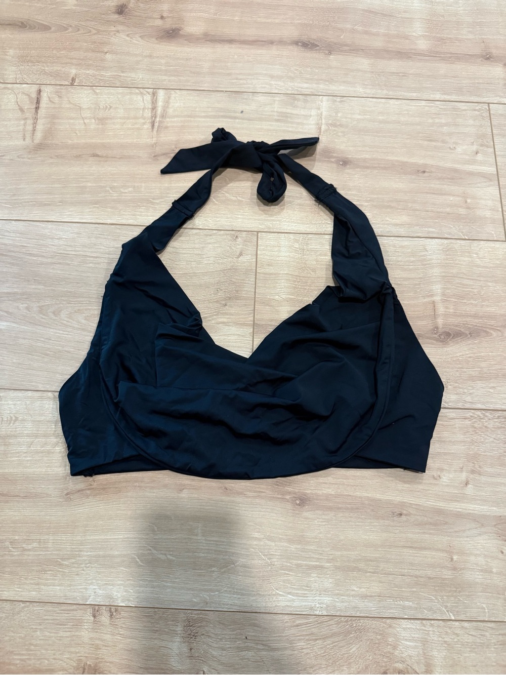 Women’s Black Halter Tie Crop Top